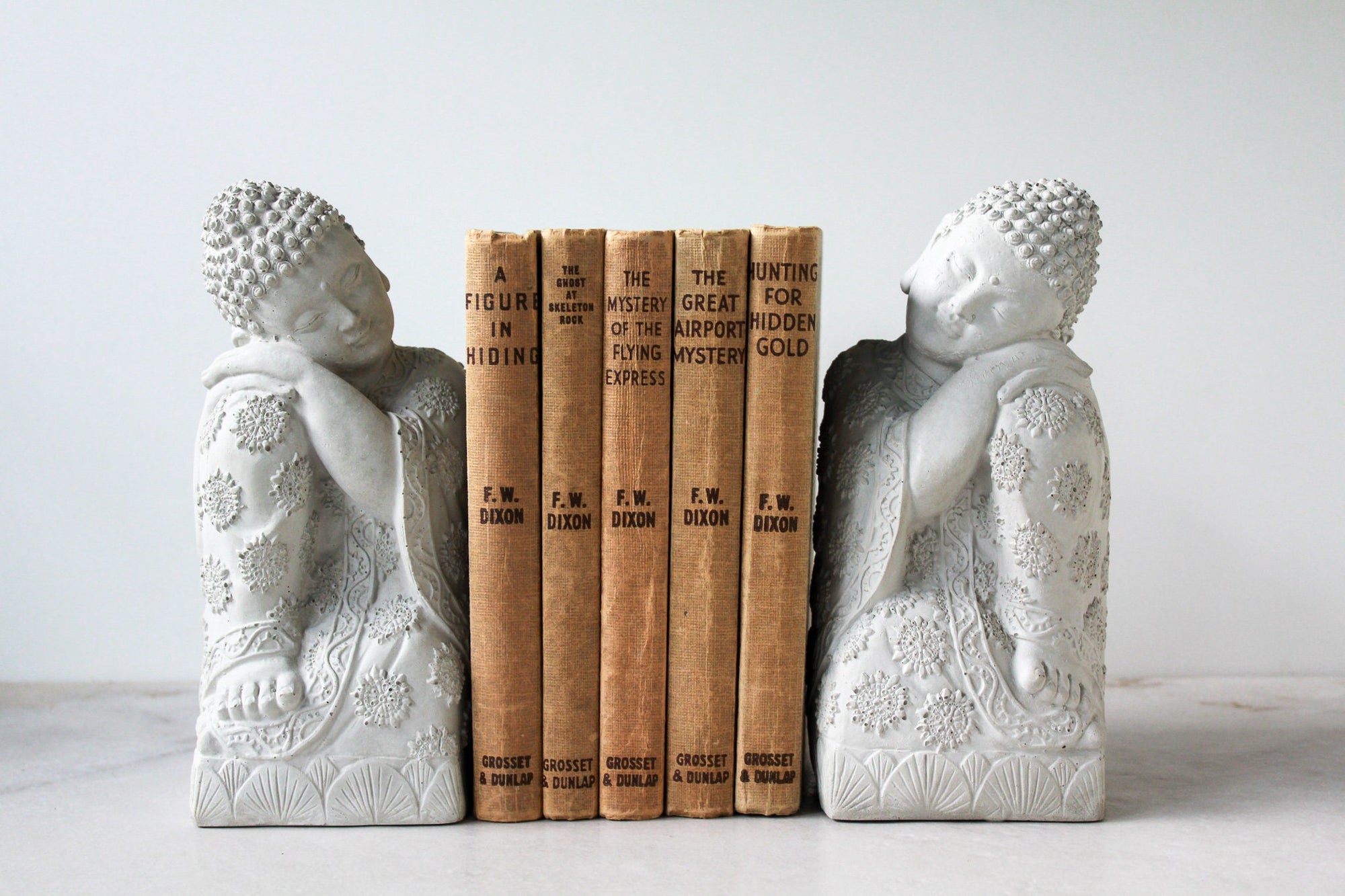 Store Modern Concrete Bookends